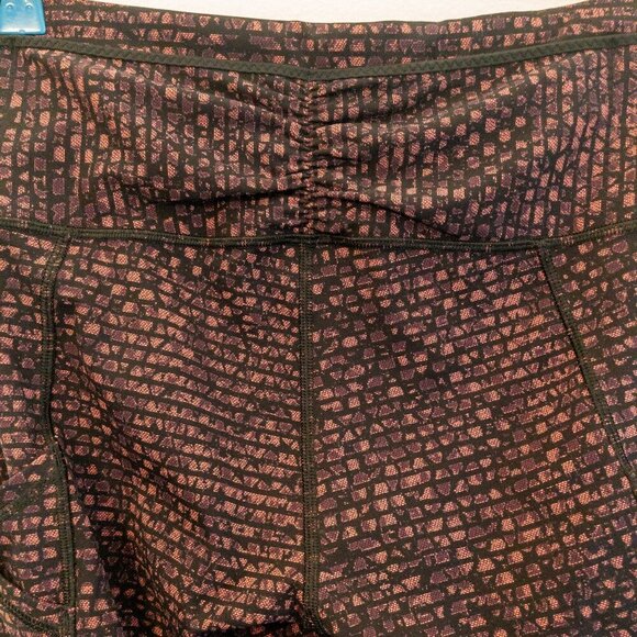 Lululemon Deep Breath Crop 21" Leggings Shatter Weave Print – Size 4 - Picture 5 of 5